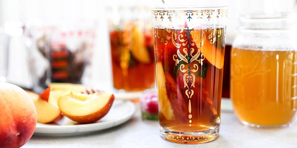 Peach Iced Tea with Honey-Peach Simple Syrup